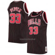 Maglia Chicago Bulls Scottie Pippen #33 Mitchell & Ness 1996-97 Nero