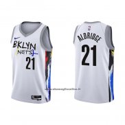 Maglia Brooklyn Nets Lamarcus Aldridge #21 Citta 2022-23 Bianco