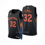 Maglia New York Knicks Karl Anthony Towns No 32 Statement 2025-26 Nero  Maglia New York Knicks Karl Anthony Towns No 32 Statement 2025-26 Nero